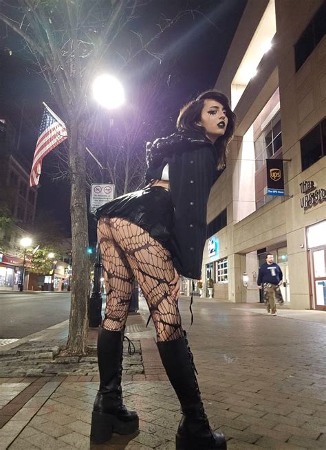 baddie goth|: r/Gothgonewild